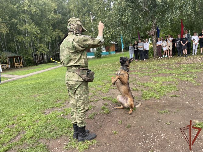 В Сибирский округе проходят мероприятия ведомственной акции «Каникулы с Росгвардией» 