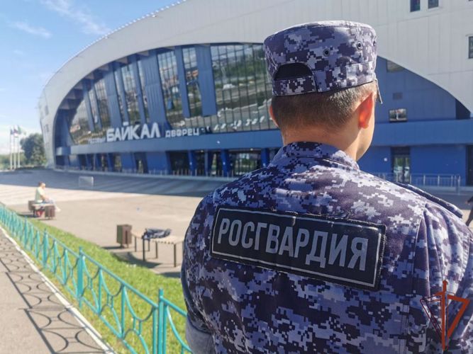 Росгвардейцы обеспечили безопасность при проведении Кубка России по хоккею с мячом в Иркутске
