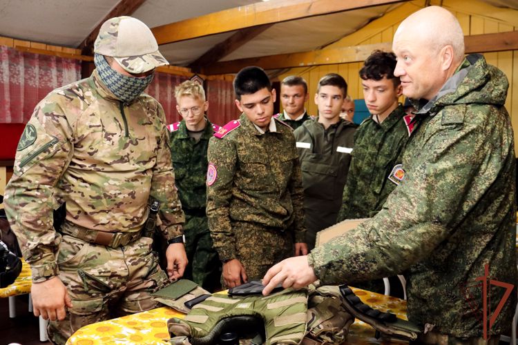 Всероссийская ведомственная акция «Каникулы с Росгвардией» продолжает набирать обороты в Сибири