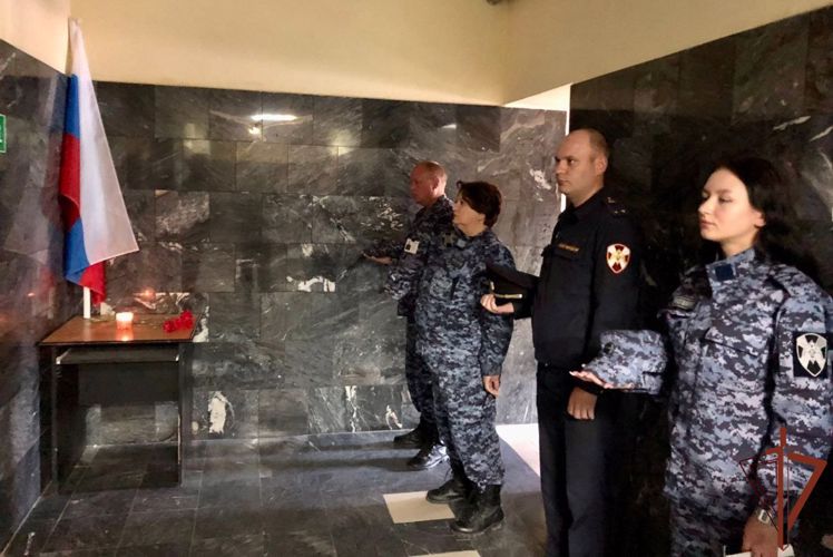 Росгвардейцы на Урале почтили память погибших в Курской битве
