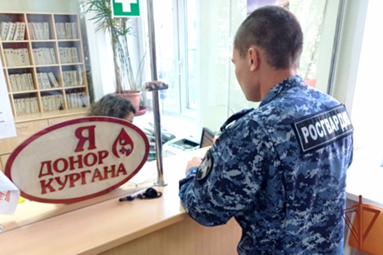 Росгвардейцы сдали кровь для медучреждений Курганской области (видео)