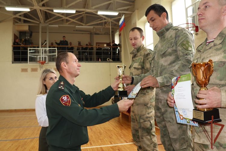 В Уральском округе Росгвардии завершился чемпионат по плаванию