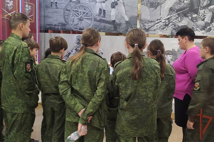 Центральный музей Росгвардии открыл свои двери для московских кадет 
