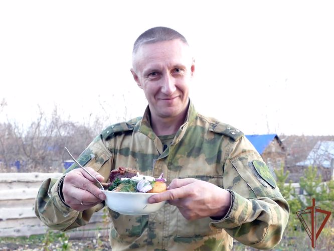 Всероссийская онлайн-акция «Кухня народов России» прошла в Сибирском округе Росгвардии