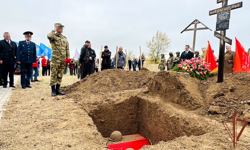 Представители Росгвардии в Запорожской области отдали дань уважения памяти воинов Великой Отечественной войны