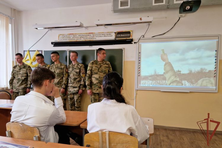 Курсанты саратовского военного института Росгвардии прошли стажировку в Чеченской Республике