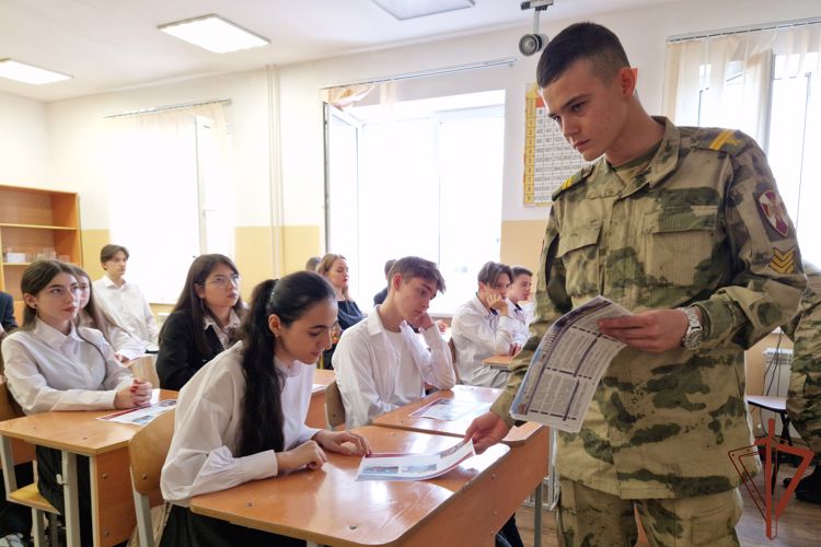 Курсанты саратовского военного института Росгвардии прошли стажировку в Чеченской Республике
