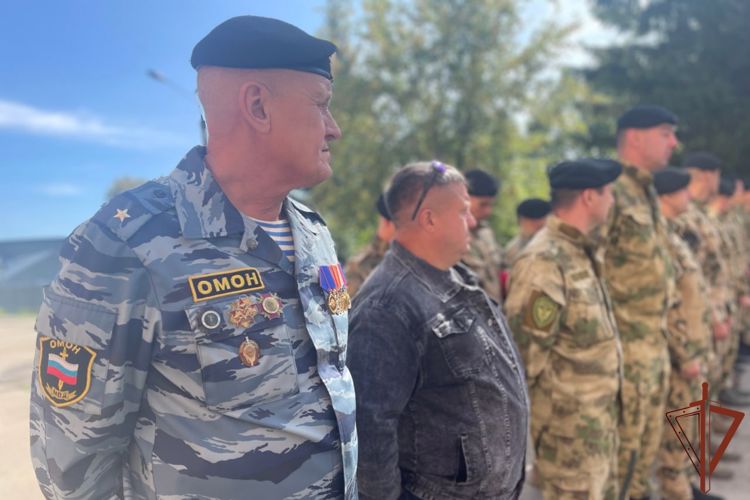 В Сибирском округе Росгвардии состоялись мероприятия, посвященные Дню ОМОН