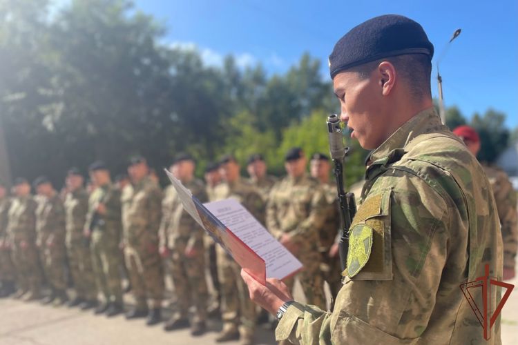 В Сибирском округе Росгвардии состоялись мероприятия, посвященные Дню ОМОН