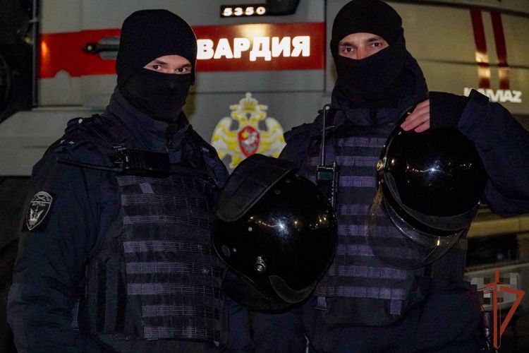   Безопасность футбольного матча в Санкт-Петербурге обеспечили росгвардейцы