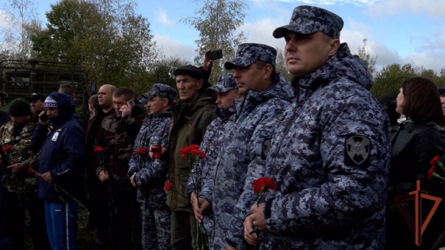 Росгвардия приняла участие в церемонии перезахоронения останков воинов НКВД, погибших в годы Великой Отечественной войны (видео)