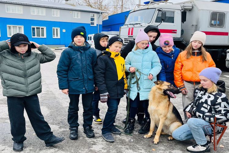 Росгвардейцы проводят встречи с допризывной молодежью в Центральном федеральном округе