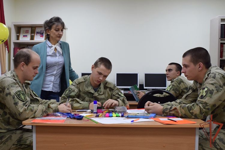 Росгвардейцы из Сибири присоединились к ведомственной акции  «С любовью к маме»