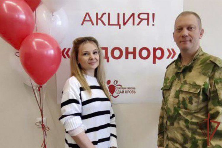 Росгвардейцы поддержали донорскую акцию в Калуге