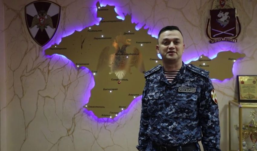 Военнослужащие и сотрудники Южного округа поддержали Всероссийскую акцию «С любовью к маме!» 