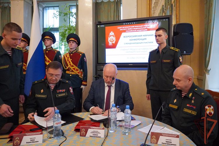 Между Санкт-Петербургским военным институтом ВНГ РФ и музеем политической истории России подписано соглашение о сотрудничестве