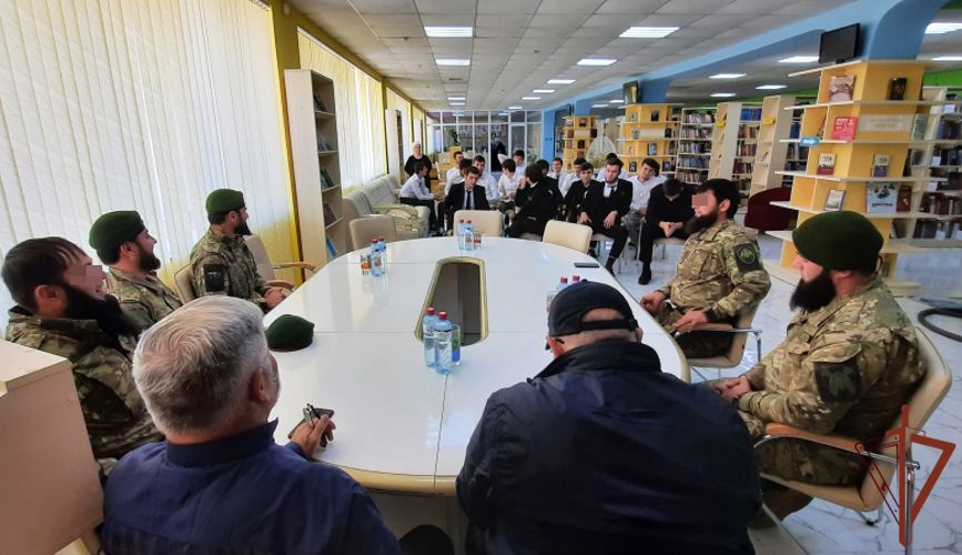 Росгвардейцы в Урус-Мартане приняли участие в круглом столе 