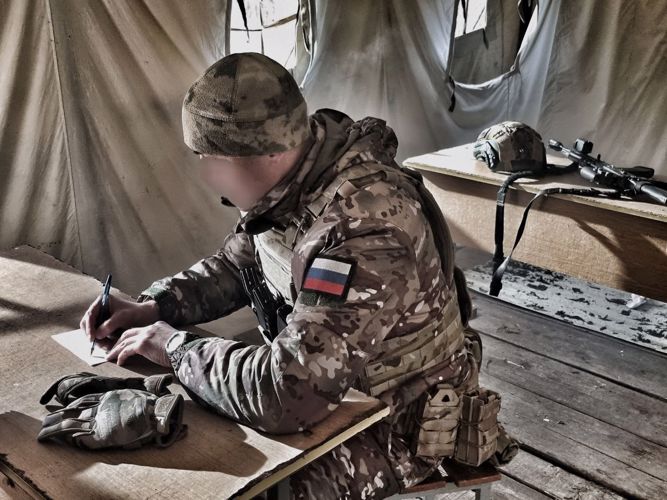 Росгвардейцы поздравили женщин с Днем матери в регионах ЦФО