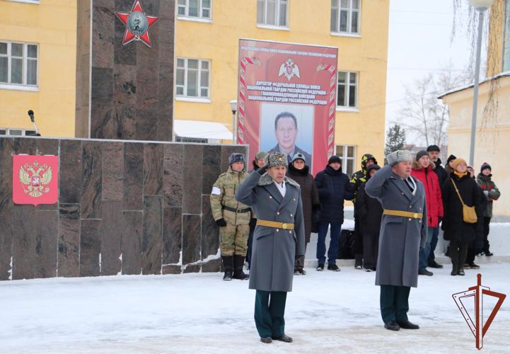 В озерском соединении Уральского округа Росгвардии новобранцы присягнули на верность Отечеству