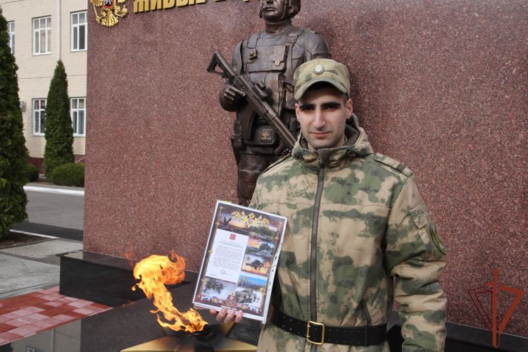 Акция «В память о военной службе в Росгвардии» проходит в Северо-Кавказском округе