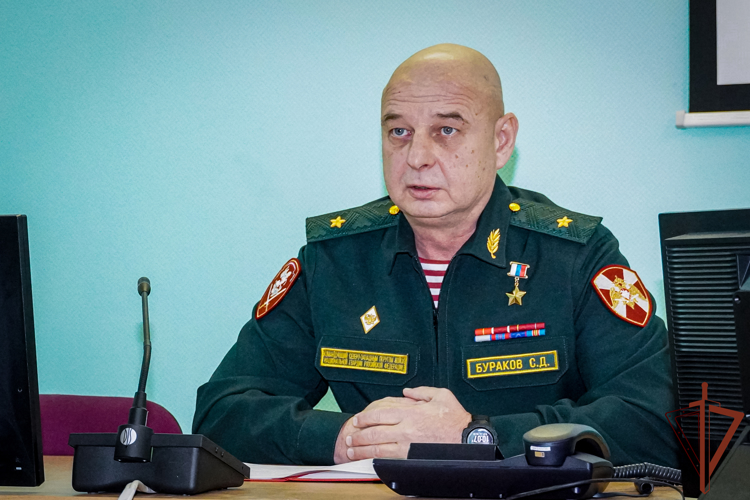 Командующий СЗО Росгвардии поздравил личный состав подразделений информационных технологий с профессиональным праздником