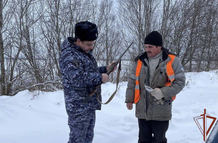 Сотрудники Росгвардии провели профилактическое мероприятие в Псковской области