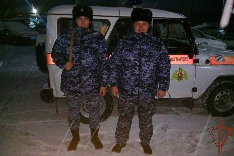 Росгвардейцы вернули домой пропавшего 10-летнего ребенка в Кемеровской области