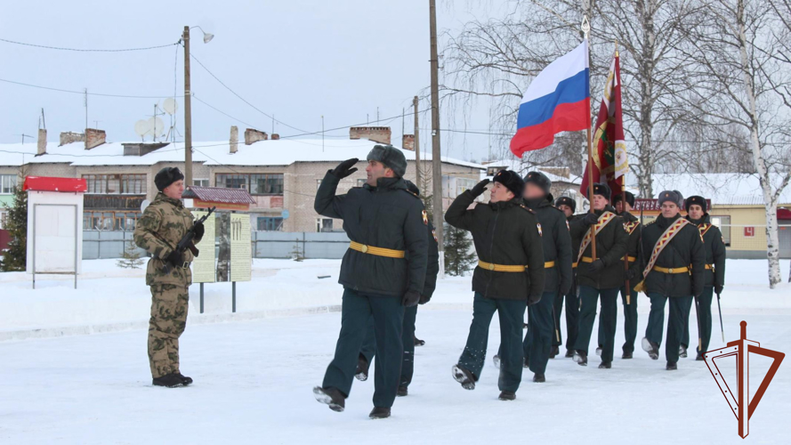 Торжественная церемония вручения Боевого знамени состоялась в Кировской области 