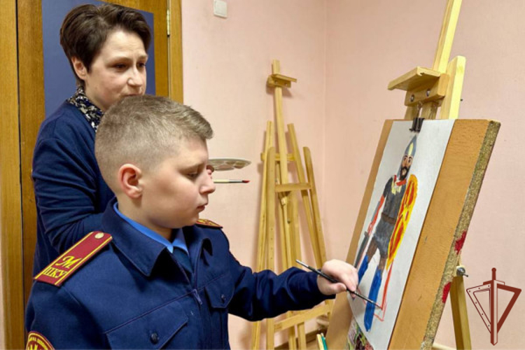 Кадеты Росгвардии – дети участников СВО под руководством известного художника нарисовали русского витязя (видео)