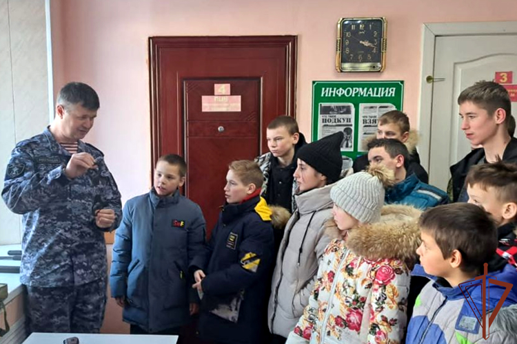 Росгвардия проводит патриотические мероприятия ко Дню Героев Отечества на Урале