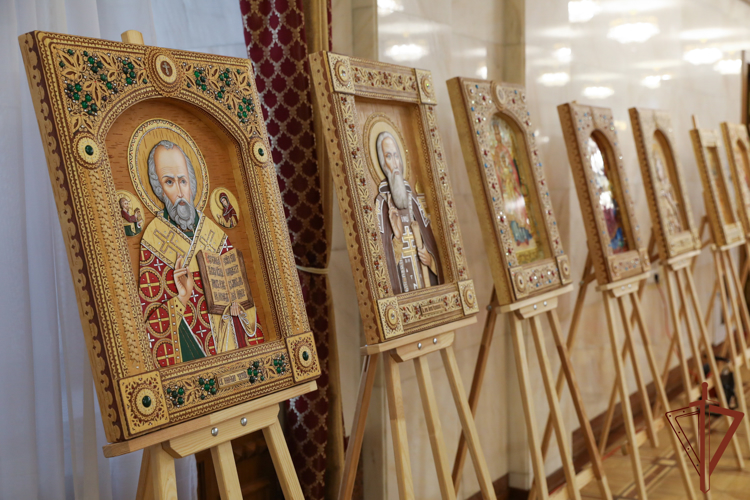 Выставка уникальных икон состоялась в московской воинской части Росгвардии