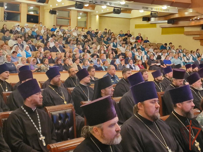 Офицеры Росгвардии  приняли участие в пленарном заседании регионального этапа XXXII Международных Рождественских образовательных чтений в Югре