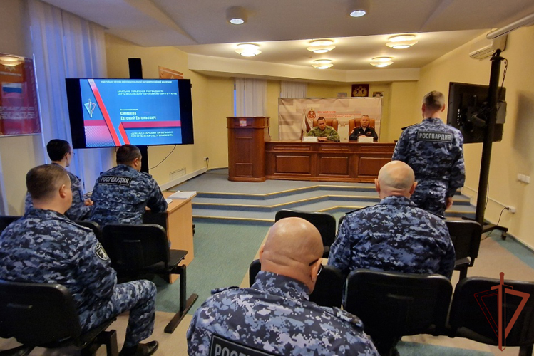 Командующий Уральским округом Росгвардии проверил дислоцированные в Югре подразделения