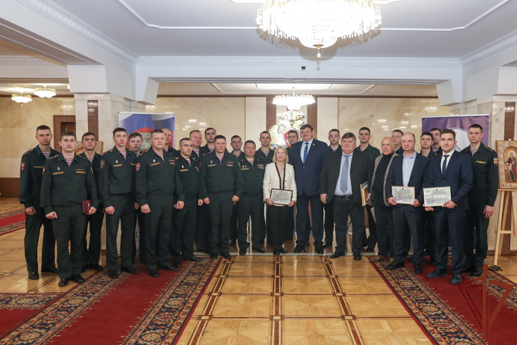 Выставка уникальных икон состоялась в московской воинской части Росгвардии