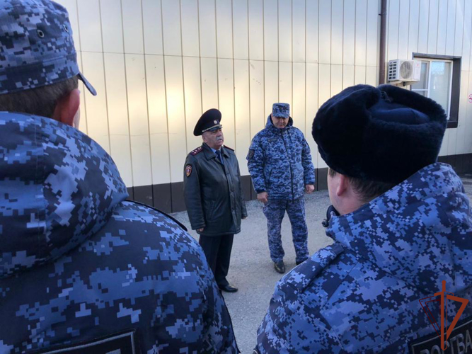 Росгвардейцы почтили память Неизвестного солдата на Северном Кавказе