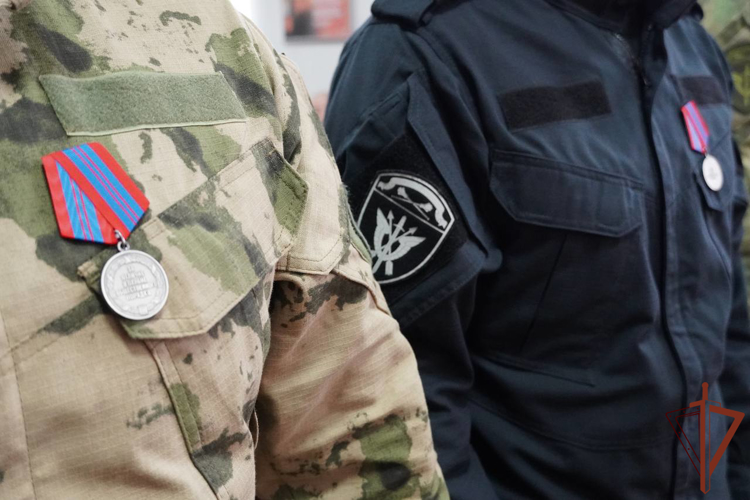 Глава региона встретился с росгвардейцами в Костромской области