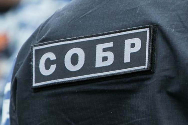 Спецназ Росгвардии задержал в Челябинске подозреваемых в заказном убийстве (видео)