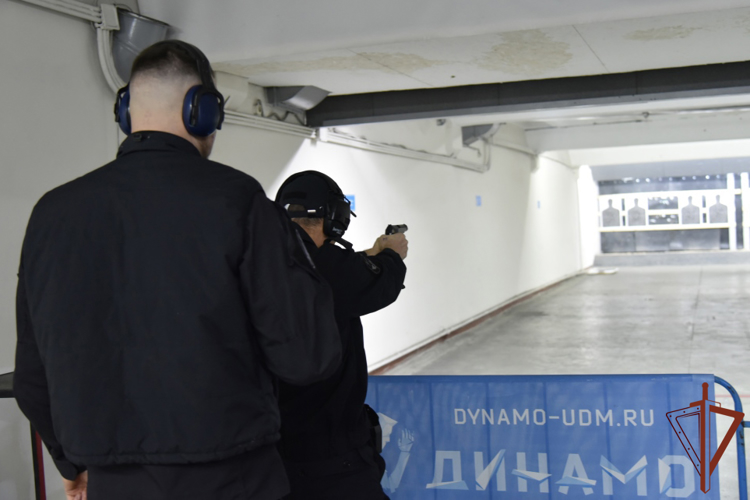 Чемпионат Приволжского округа Росгвардии по лыжным гонкам и служебному двоеборью прошел в Удмуртии