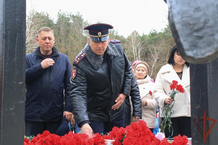 В Ставрополе росгвардейцы почтили память земляков, погибших при исполнении воинского  долга