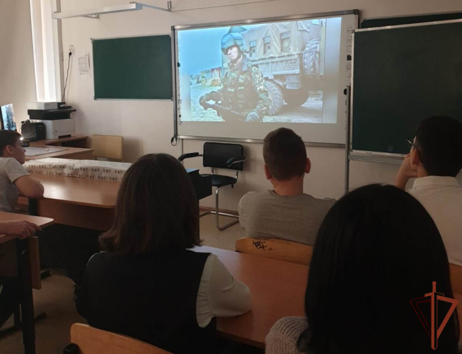 Патриотические мероприятия Росгвардии ко Дню Героев Отечества состоялись на Урале (видео)