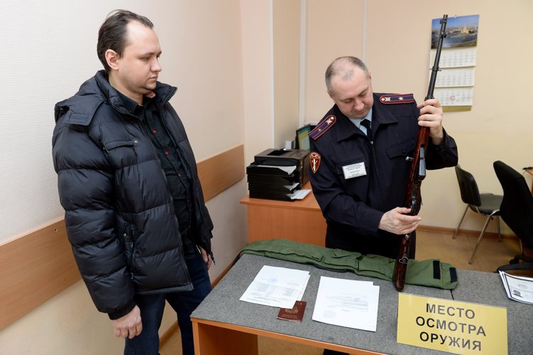 Росвардейцы рекомендуют ограничить оборот оружия  в период новогодних праздников в Москве
