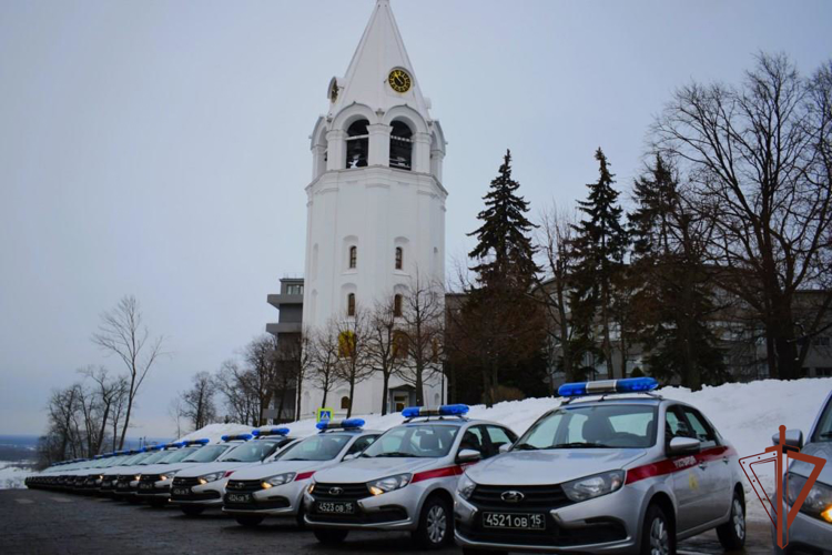 Росгвардейцам вручили ключи от новых автомобилей в Нижнем Новгороде