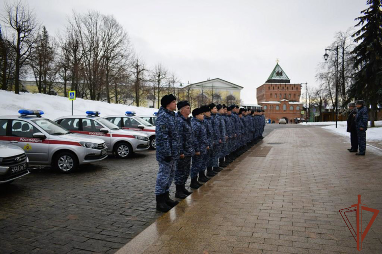 Росгвардейцам вручили ключи от новых автомобилей в Нижнем Новгороде