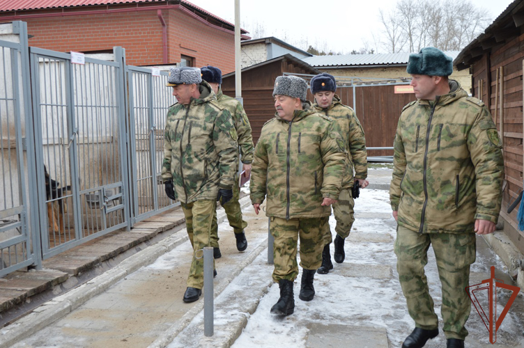 Командующий Уральским округом Росгвардии проверил подразделения, дислоцированные в Тюмени и Зауралье