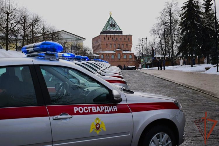 Росгвардейцам вручили ключи от новых автомобилей в Нижнем Новгороде