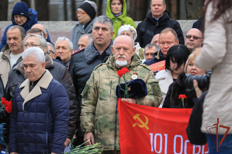 В Ставрополе росгвардейцы почтили память земляков, погибших при исполнении воинского  долга