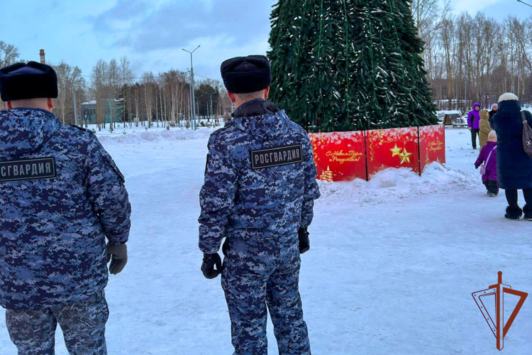 Росгвардейцы обеспечили безопасность предновогодних мероприятий в Кузбассе