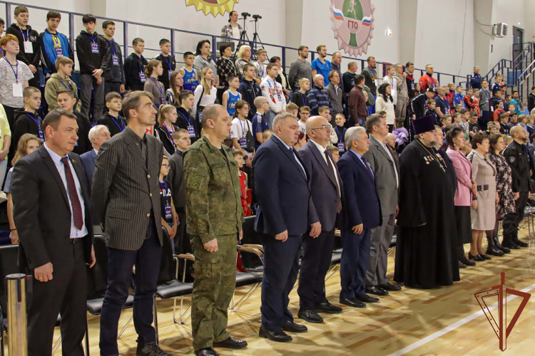 Посвященный памяти погибших героев-росгвардейцев всероссийский турнир по тайскому боксу стартовал в Кузбассе