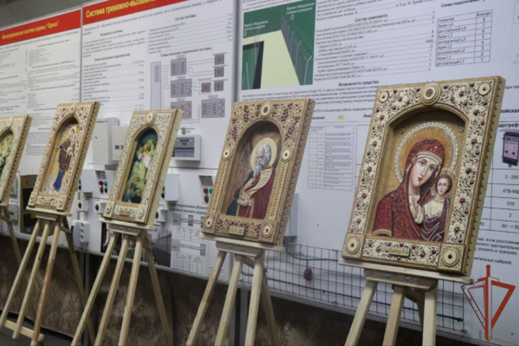 Выставка уникальных икон открылась в подмосковной воинской части Росгвардии