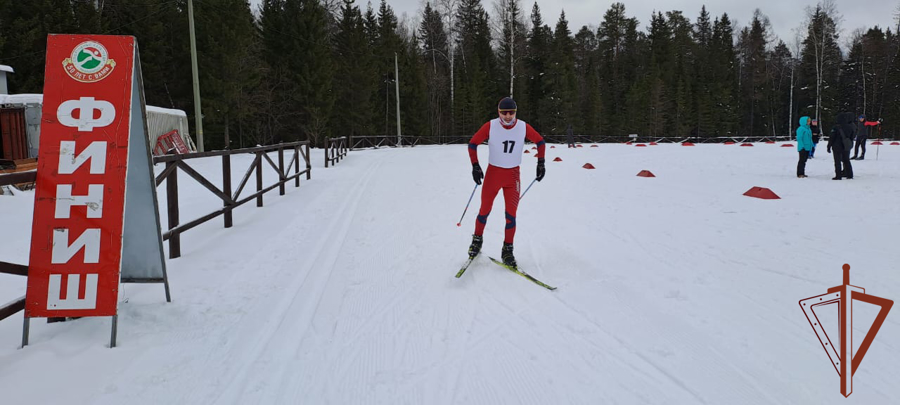 В Уральском округе Росгвардии завершился чемпионат по лыжным гонкам и служебному двоеборью 